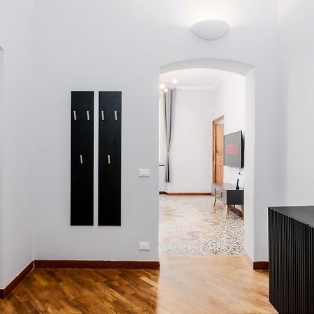 Esclusivo 130 Mq + Terrazzo Via San Vincenzo Apartment Genova Exterior foto